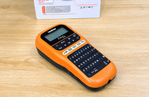 Máy in mã vạch Brother PT-E110