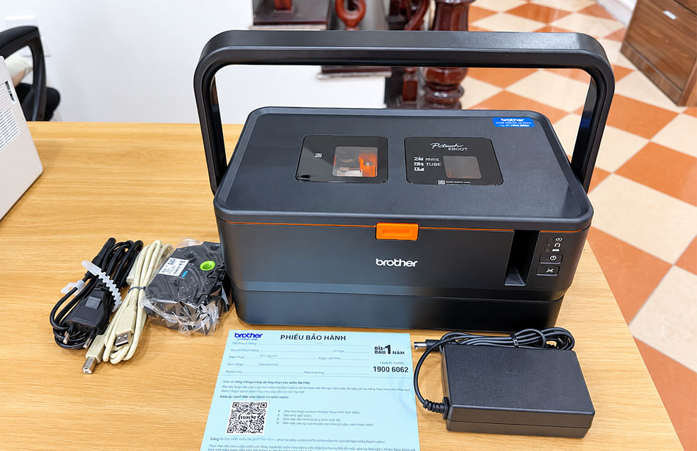 Máy in mã vạch Brother PT-E800T