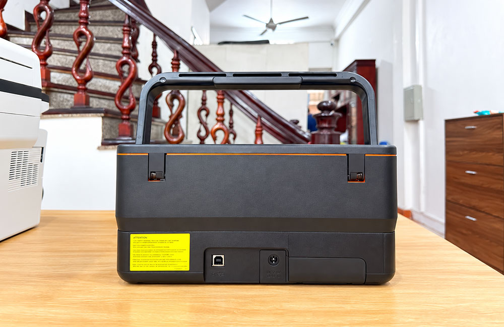 Máy in mã vạch Brother PT-E800T