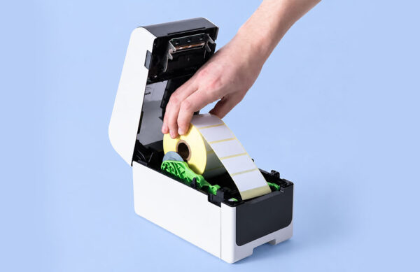 Máy in mã vạch Brother TD-2320D