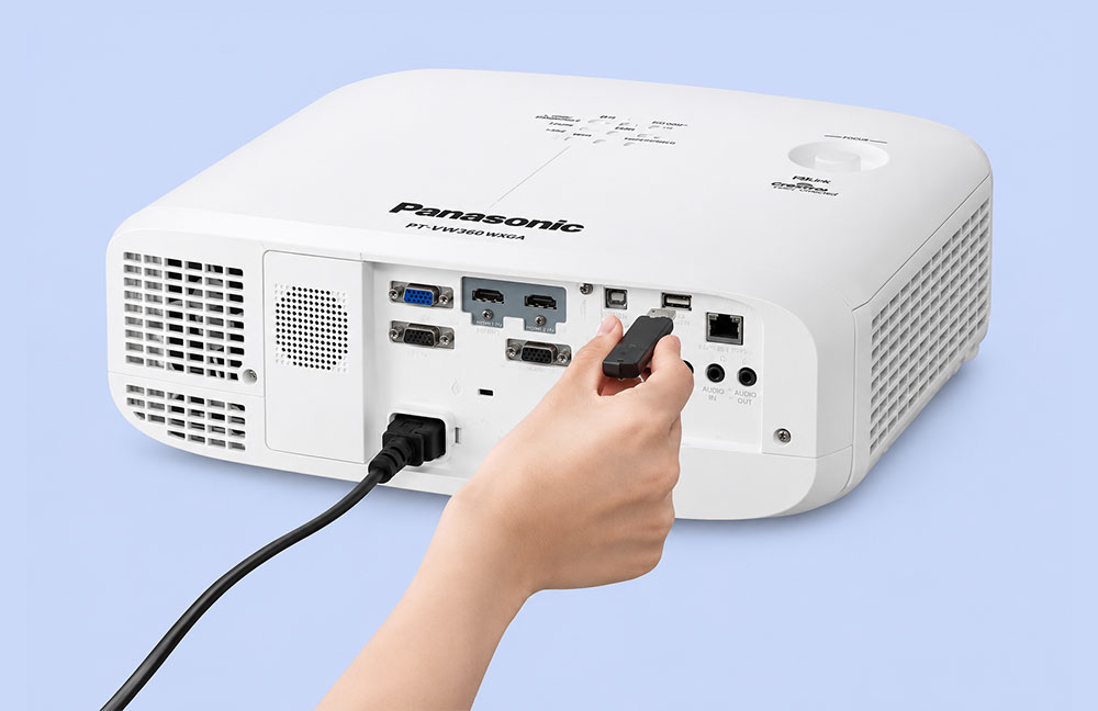Máy Chiếu Panasonic PT-FW530