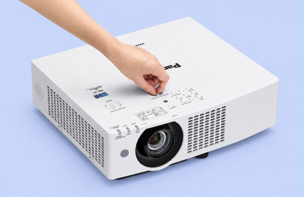Máy Chiếu Panasonic PT-VMW50