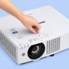 Máy Chiếu Panasonic PT-VMZ51S
