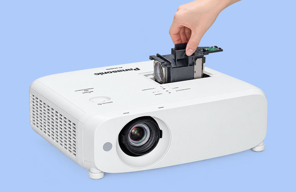 Máy Chiếu Panasonic PT-VZ470