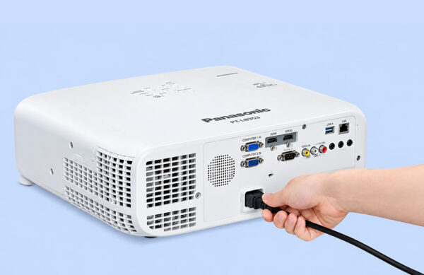 Máy Chiếu Panasonic PT-VZ580