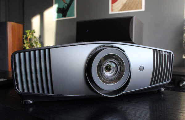 Máy chiếu BenQ W5700