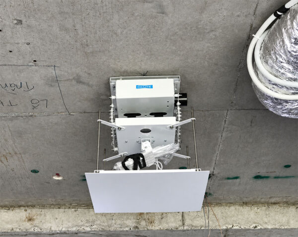 Giá treo điện Dalite ECM40