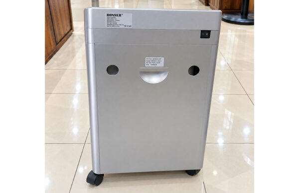 Máy hủy tài liệu Bosser 240X